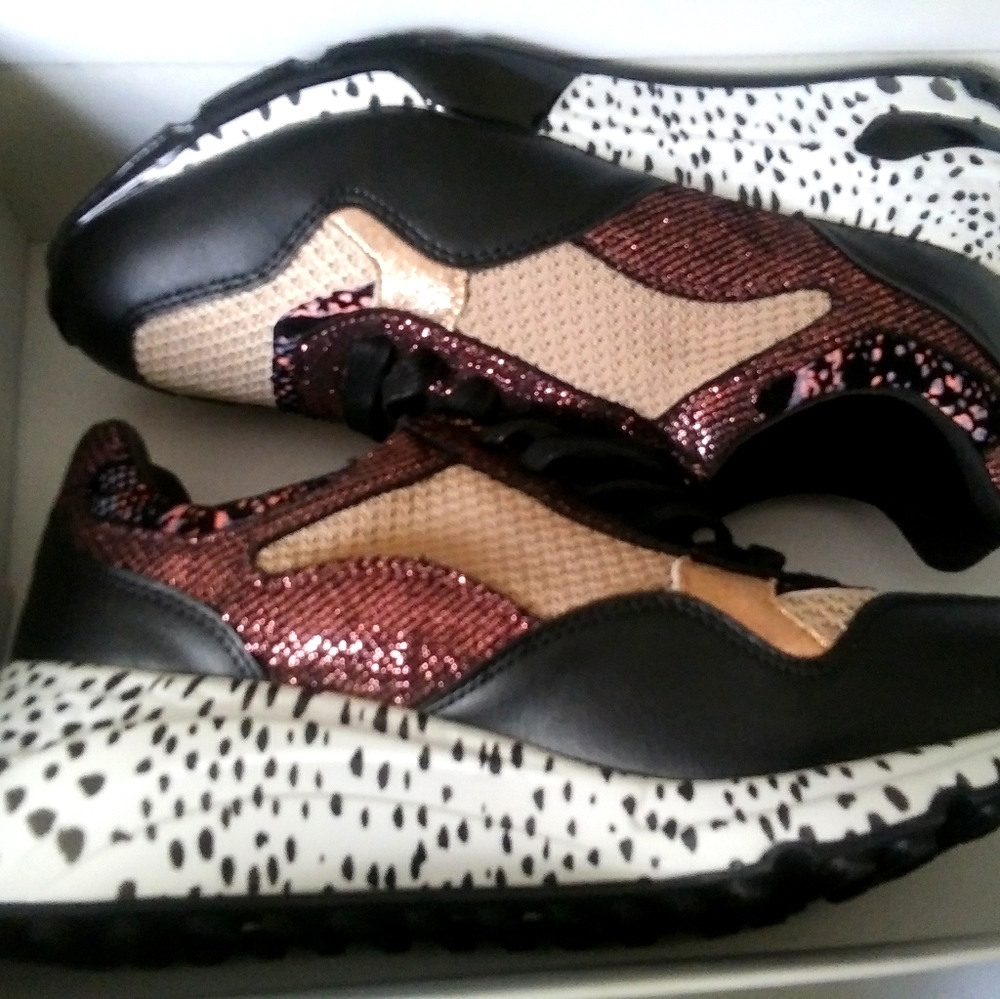 Steve Madden sneakers 9.5